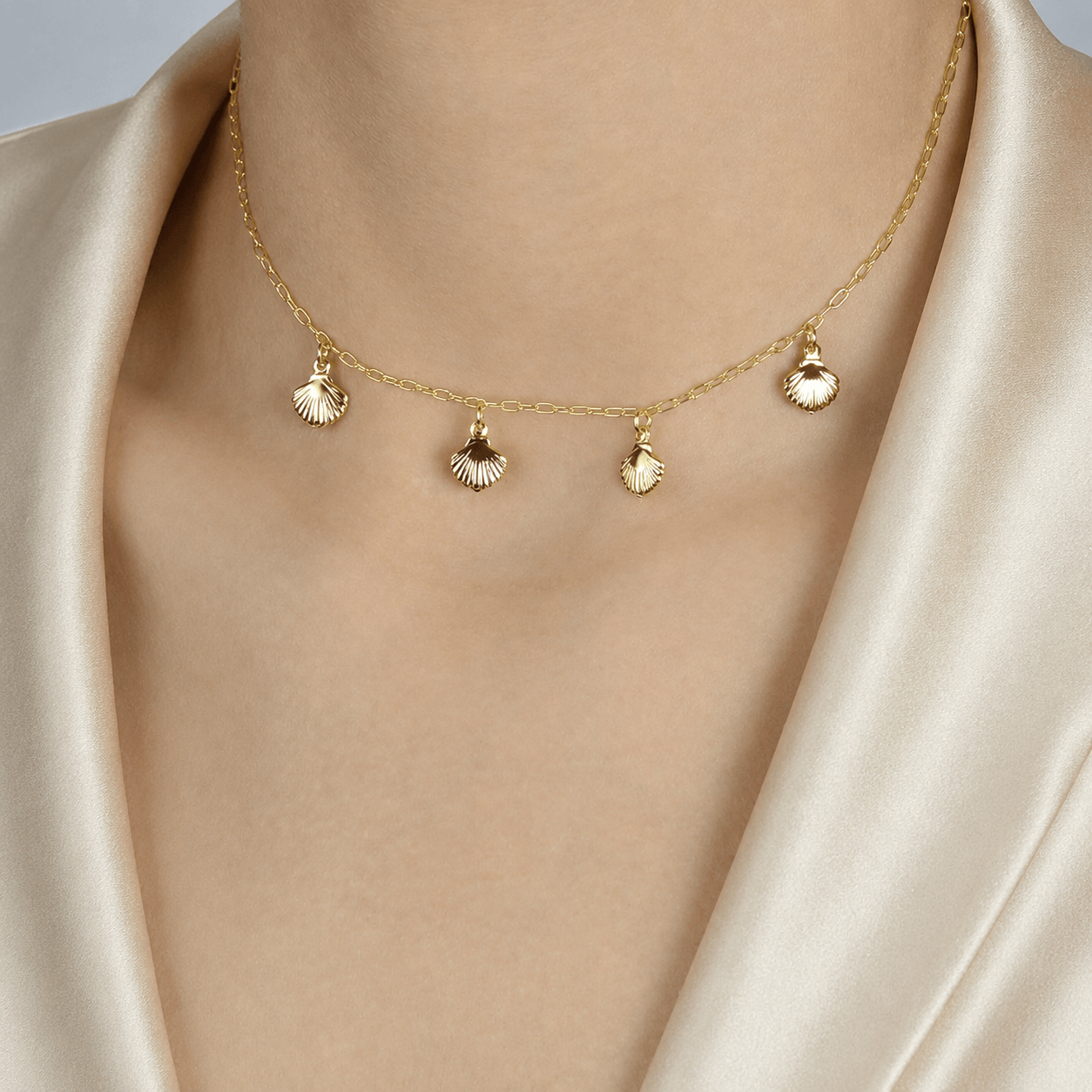Colar Galatea Conchas Dourado