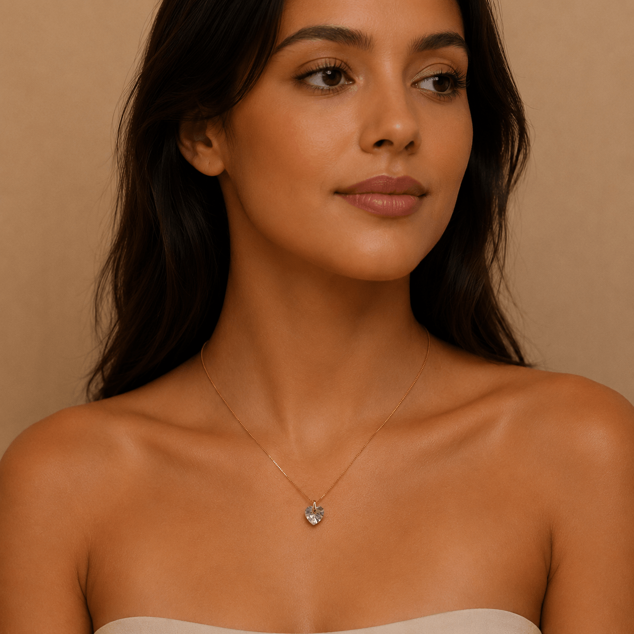 Colar Hélia Coração Cristal